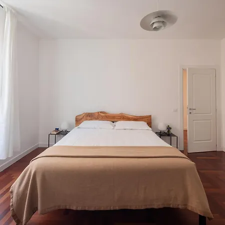 Lunaria Vatican Apartment *