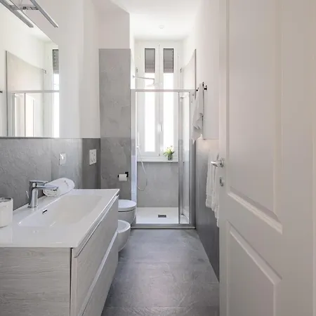 Lunaria Vatican Apartment Rome